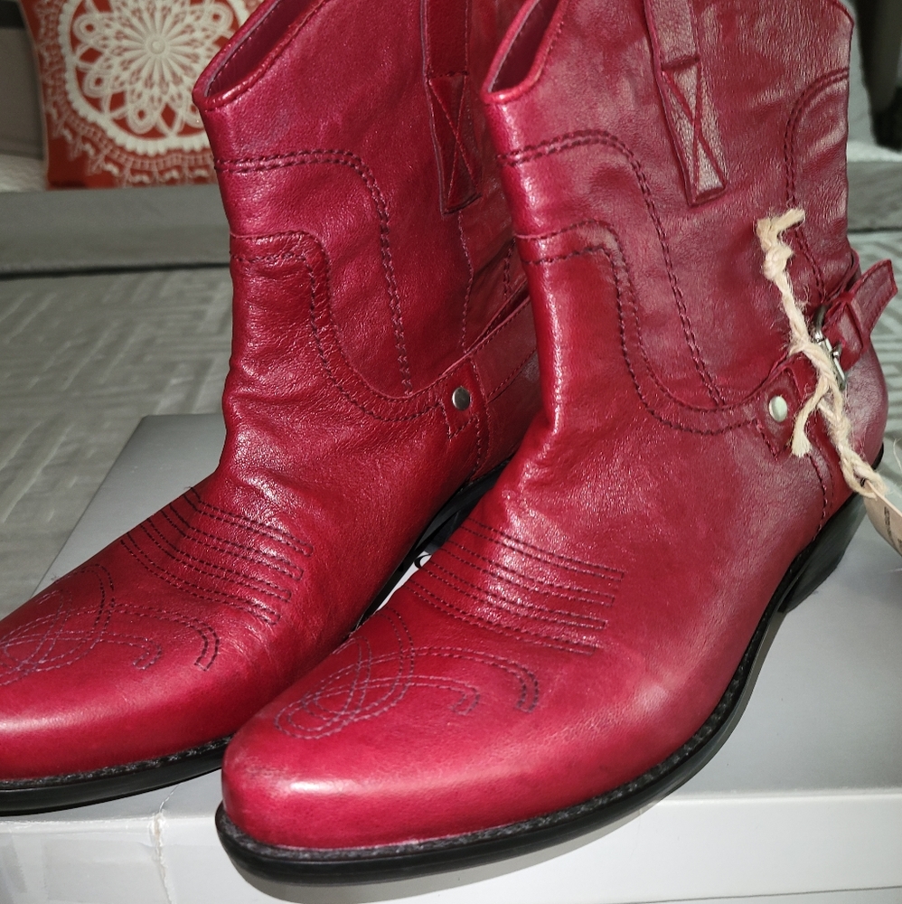 Franco Sarto-size 8 boots-cherry color